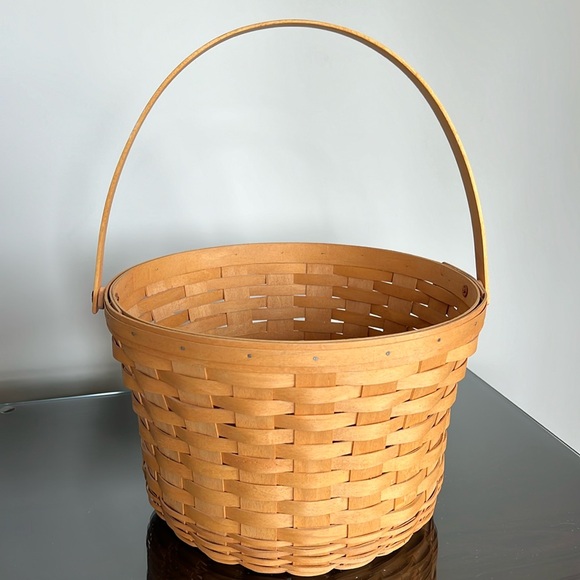 Longaberger Basket - Picture 1 of 9